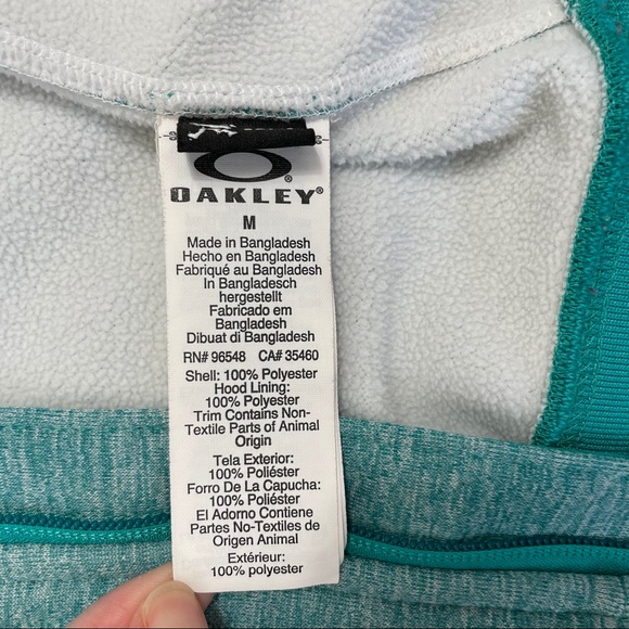 Oakley Wind and Water Resistant Hooded Jacket - Picture 13 of 15